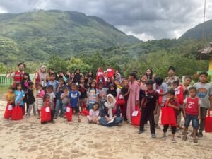 Tim Pengabdian UNJA Turun ke Junjung Sirih, Lakukan Pemulihan Psikososial dan Pembiasaan PHBS bagi Anak Pascabencana